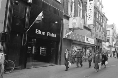 Opdracht Detail Handel Magazine Blue Point , Heiligeweg Amsterdam, Bestanddeelnr 934-3610
