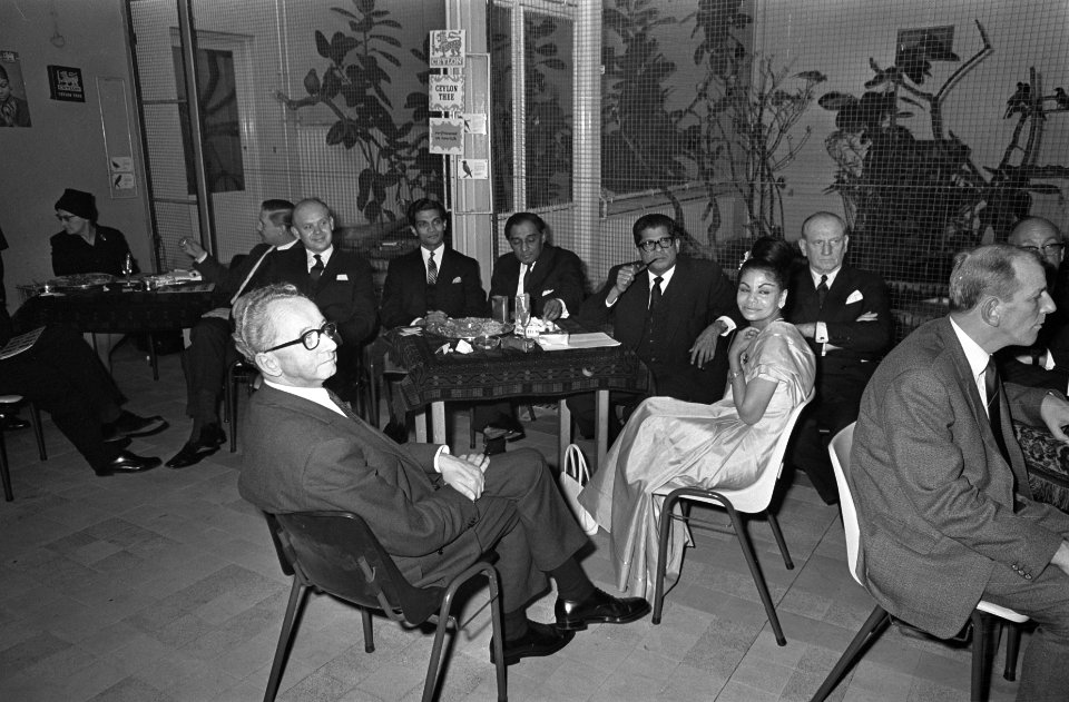 Opdracht de Gruyter , Miss Manilla, Bestanddeelnr 919-9763