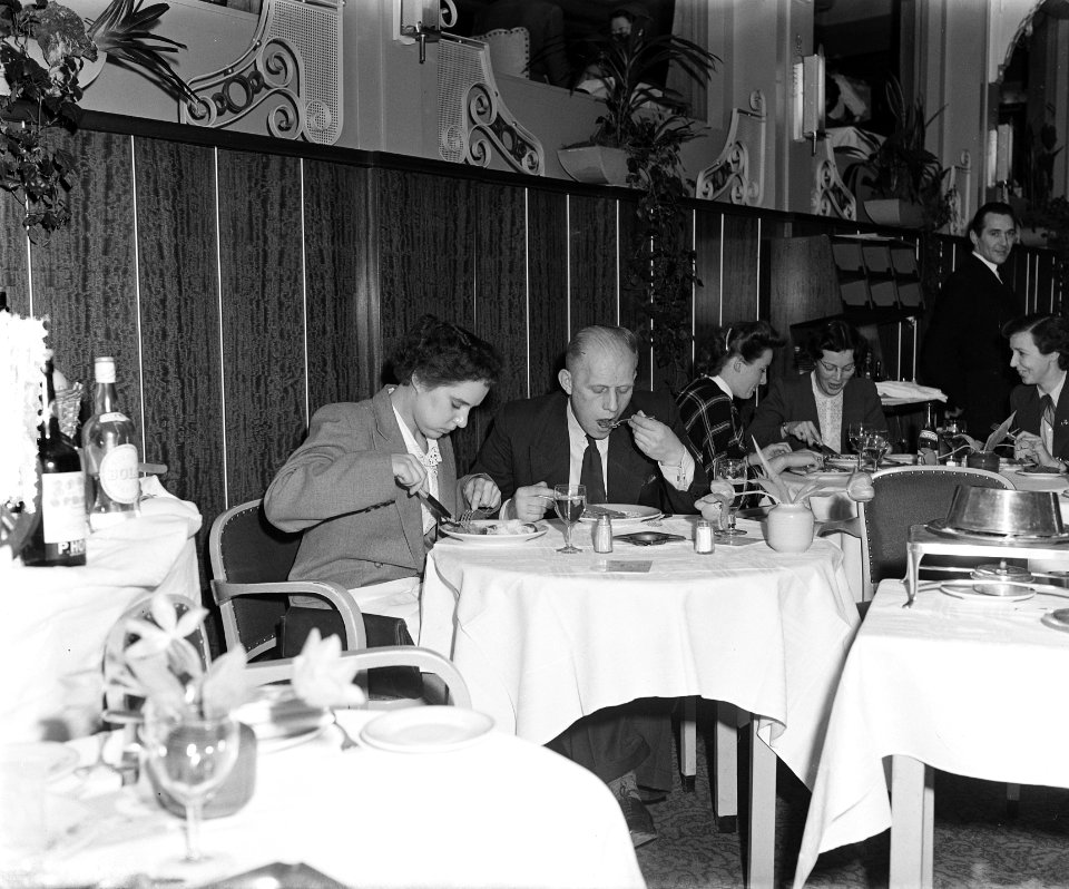 Opdracht coop.-Vereniging Orac bruidspaar Lido, Bestanddeelnr 906-3034
