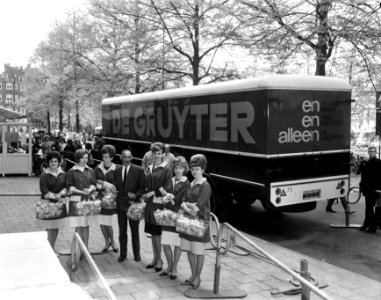 Opdracht de Gruyter, de Doofpot van Max Tailleur , Rembrandtsplein, Bestanddeelnr 917-7642
