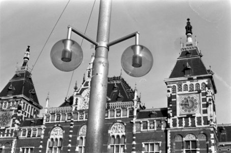 Opdracht Cuprohaag, verlichting voor het Centraal Station in Amsterdam, Bestanddeelnr 931-1833