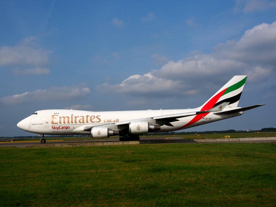 OO-THD Emirates Boeing 747-4HAF(ER) - cn 35236 taxiing 14july2013 pic-005