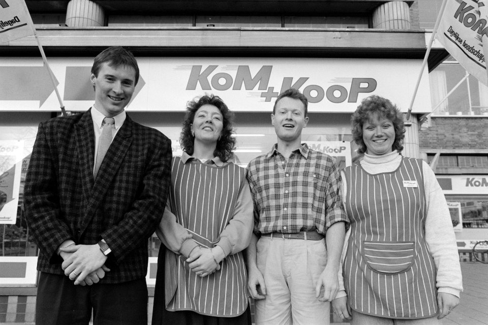 Opdracht Dijkman & Partners bedrijfsleider en personeel van Kom en Koop aan , Bestanddeelnr 934-1946