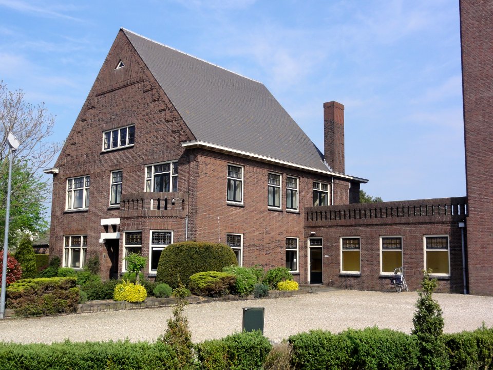 Oosterhout Rijksmonument 523907 pastorie