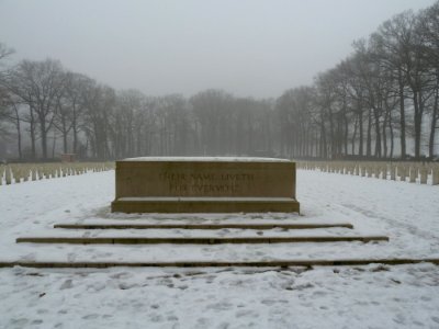 Oosterbeek-Airborne War Cemetery (6)
