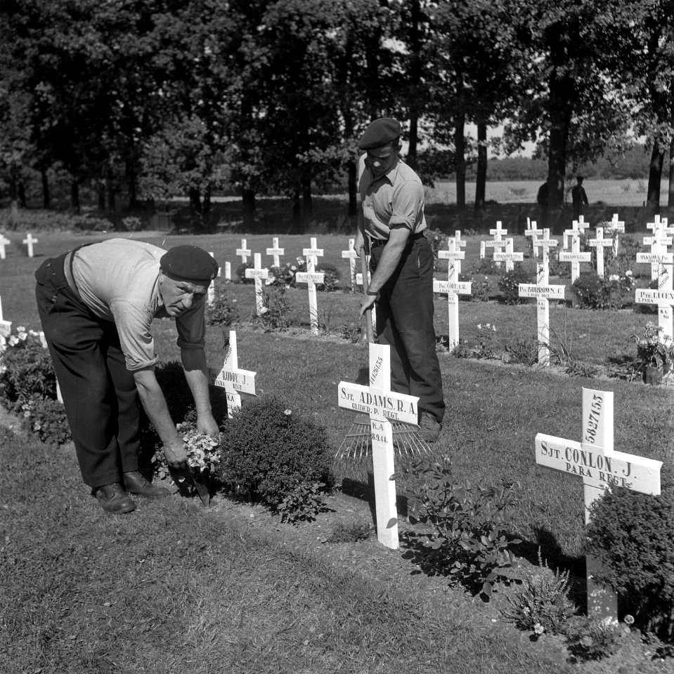 Oosterbeek War Cemetery (Airborne kerkhof), Bestanddeelnr 902-3482