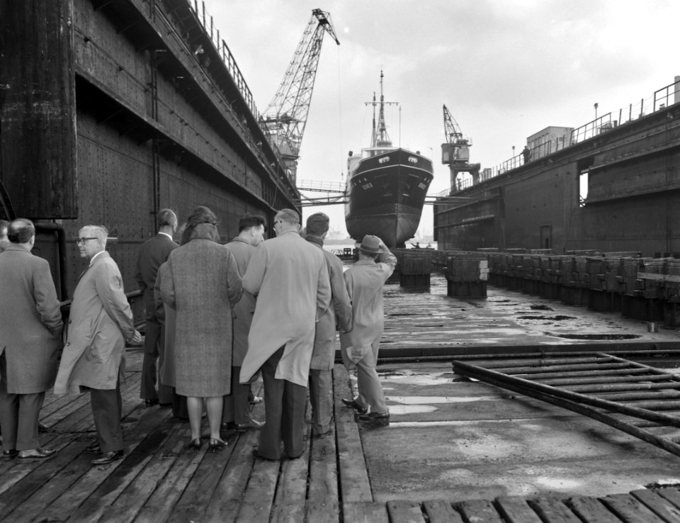 Opdracht Beauchez. Bezoek ingenieurs aan werf Verschure, Bestanddeelnr 913-1180