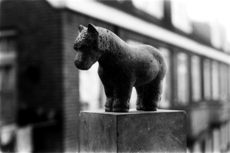 Opdracht Centrum de Vaart ( de heer Zeilstra ) beeldje paardje van mevrouw Hors, Bestanddeelnr 930-6807