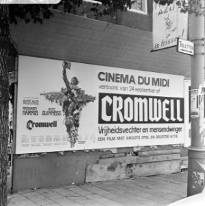 Opdracht Columbia Film Reclamebord N. A. Voorburgwal, Bestanddeelnr 923-8751