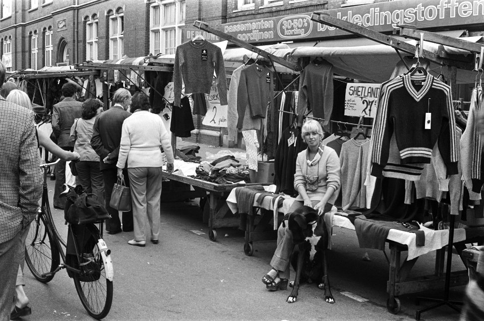 Opdracht Continental Public Relations , vrouw op de markt, Bestanddeelnr 929-3322