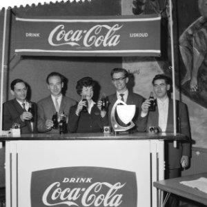 Opdracht Coca Cola (Beauchez) Damwedstrijd, Bestanddeelnr 912-4453