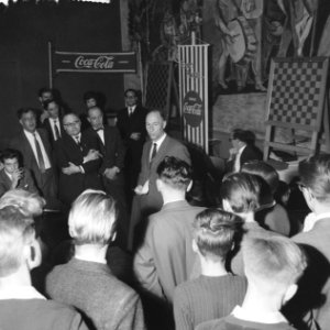Opdracht Coca Cola (Beauchez) Damwedstrijd, Bestanddeelnr 912-4455