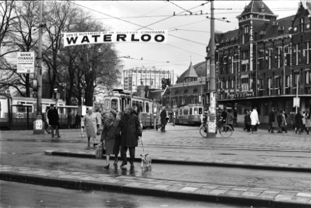 Opdracht Columbia Film spandoeken van film Waterloo in Amsterdam, Bestanddeelnr 923-9995