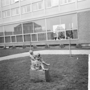 Opdracht Bayens, beeldje te Amstelveen, Bestanddeelnr 917-6224