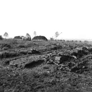 Ontginning, grondbewerking, egaliseren, bezanden, ruilverkavelingen, draglines, , Bestanddeelnr 159-0736