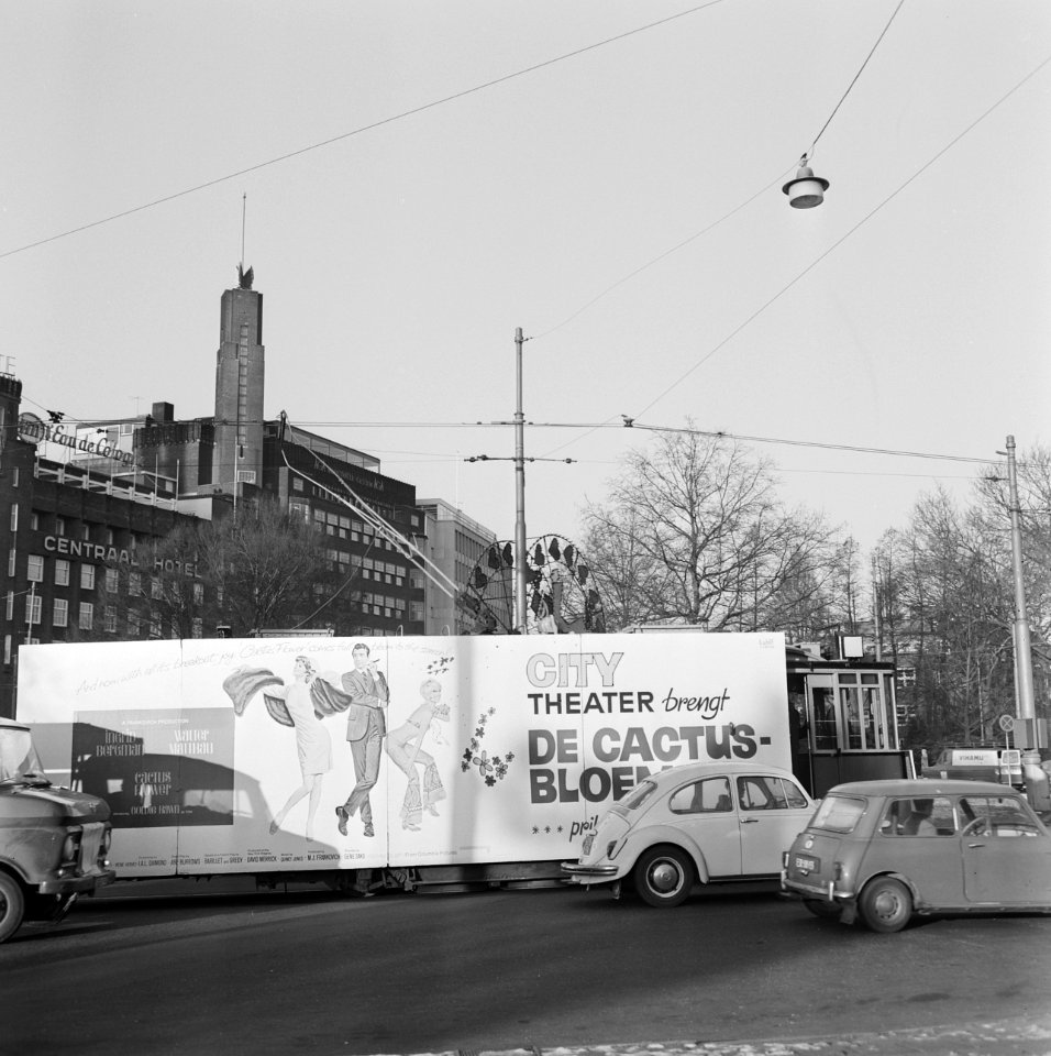 Opdracht Columbia. Reclametram, Bestanddeelnr 923-0924