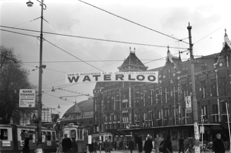 Opdracht Columbia Film spandoeken van film Waterloo in Amsterdam, Bestanddeelnr 923-9994