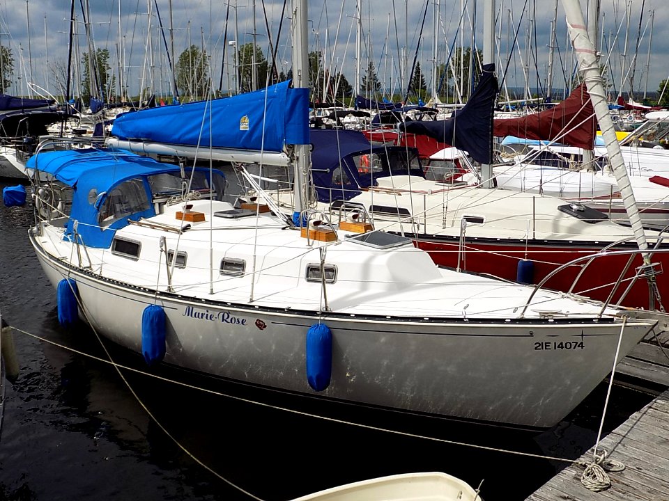 Ontario 32 sailboat Marie Rose 2744