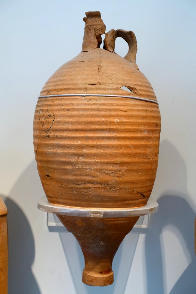 One-handled amphora, late 1st century AD, 1995.10.5 - Cesnola Collection, Harvard Semitic Museum - Cambridge, MA - DSC06267