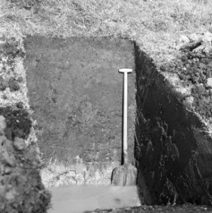 Ontginning, grondbewerking, egaliseren, bezanden, ruilverkavelingen, diepte veen, Bestanddeelnr 159-0344