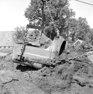 Ontginning, grondbewerking, egaliseren, bezanden, draglines, waterregge, Bestanddeelnr 159-0425