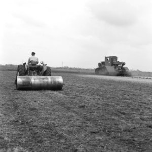 Ontginning, grondbewerking, egaliseren, bezanden, ruilverkavelingen, bezandingsm, Bestanddeelnr 159-0336