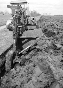 Ontginning, grondbewerking, egaliseren, bezanden, ploegen, Kortezwaag, Bestanddeelnr 159-0191