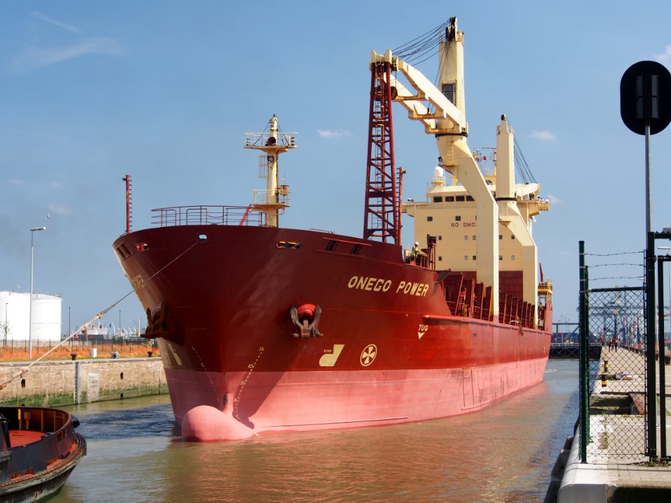 Onego Power - IMO 9190119, Boduewijnsluis pic1