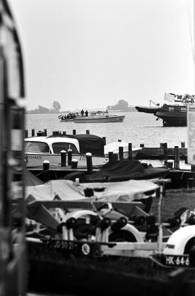 Ongeluk met jachtje op Braassemermeer, overzichten van het dreggen naar de stoff, Bestanddeelnr 916-8043