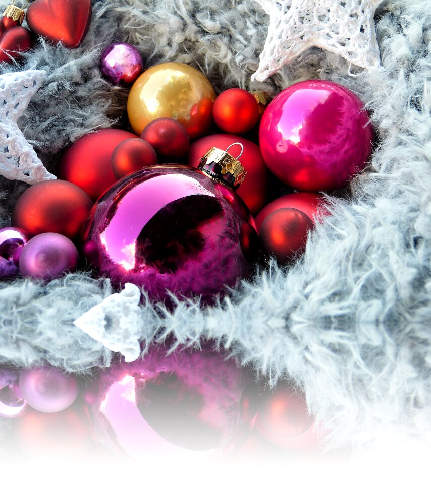 Tree decorations balls pink photo