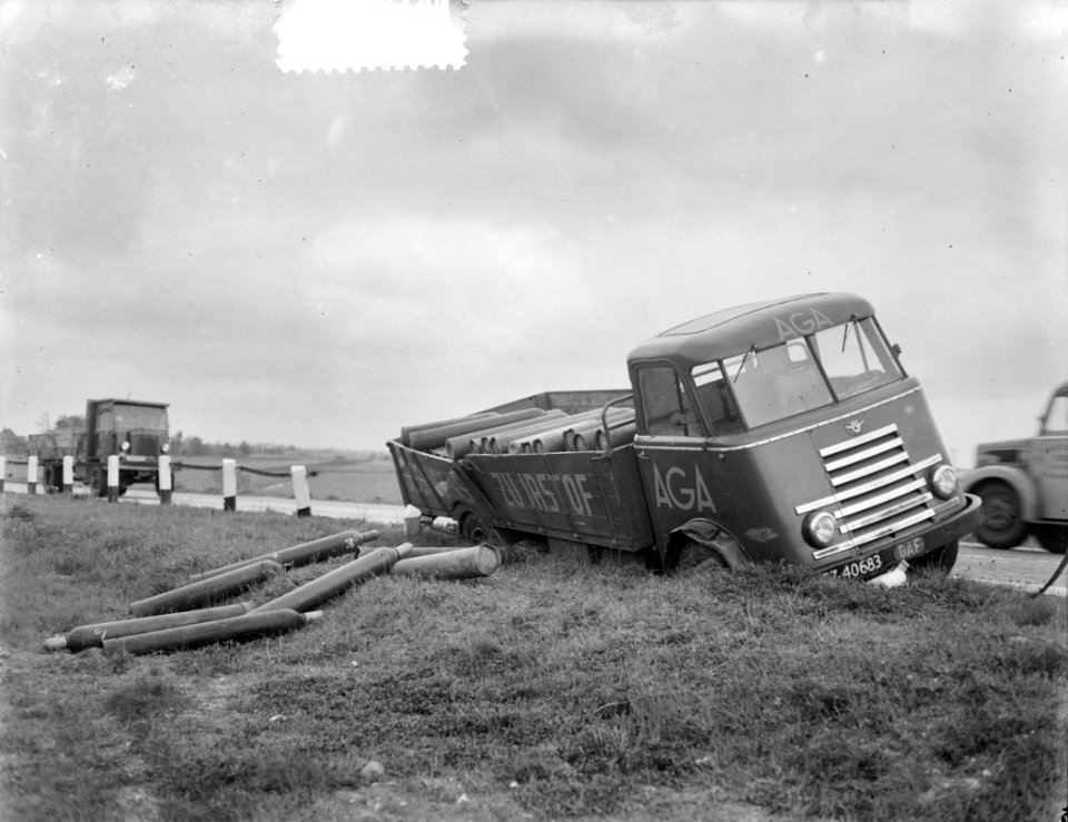 Ongeluk zuurstofauto bij Gouda, Bestanddeelnr 905-7074