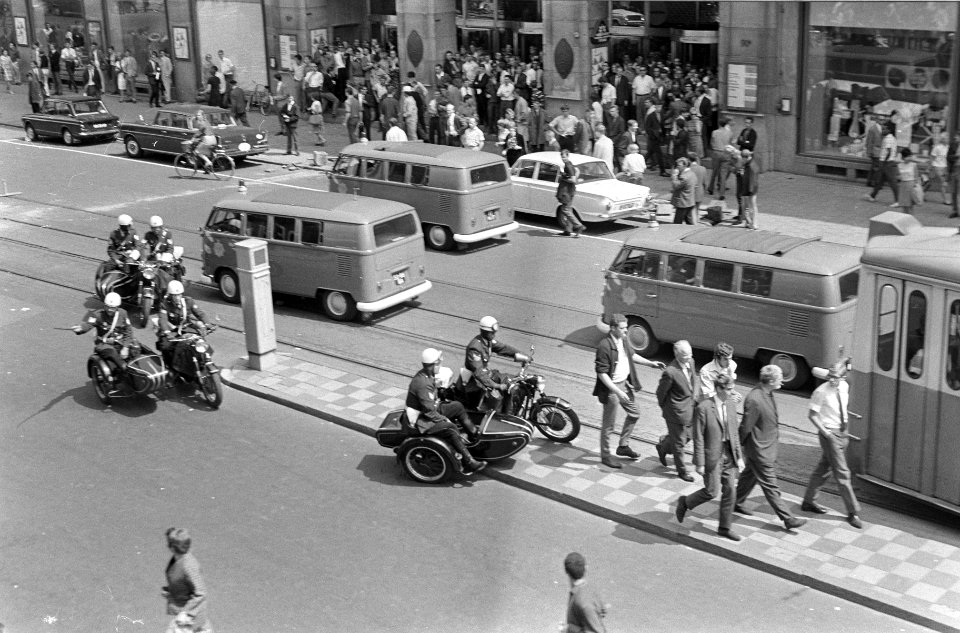 Onlusten in Amsterdam, Bestanddeelnr 919-2536