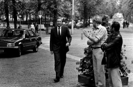 Ontvangst op Paleis Lange Voorhout in Den Haag i.v.m. kabinetsformatie door Beat, Bestanddeelnr 931-5156