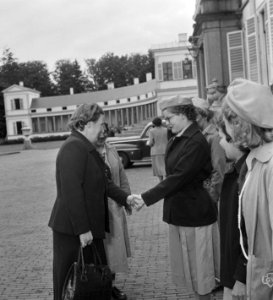 Ontvangst padvindsters Soestdijk, Bestanddeelnr 904-7726
