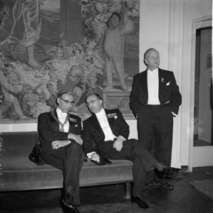 Ontvangst door Minister van Onderwijs Kunst en Wetenschappen en B en W van Amste, Bestanddeelnr 911-9585