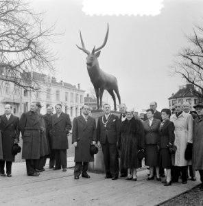 Onthulling Hertje van Pompon, Bestanddeelnr 906-2570