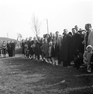 Onthulling Gedenksteen Comenius te Naarden. Tsjechische belangstellenden, Bestanddeelnr 901-6160