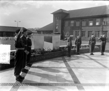 Onthulling gedenkplaat 7e December divisie in Amersfoort door generaal Dürst Bri, Bestanddeelnr 905-6888