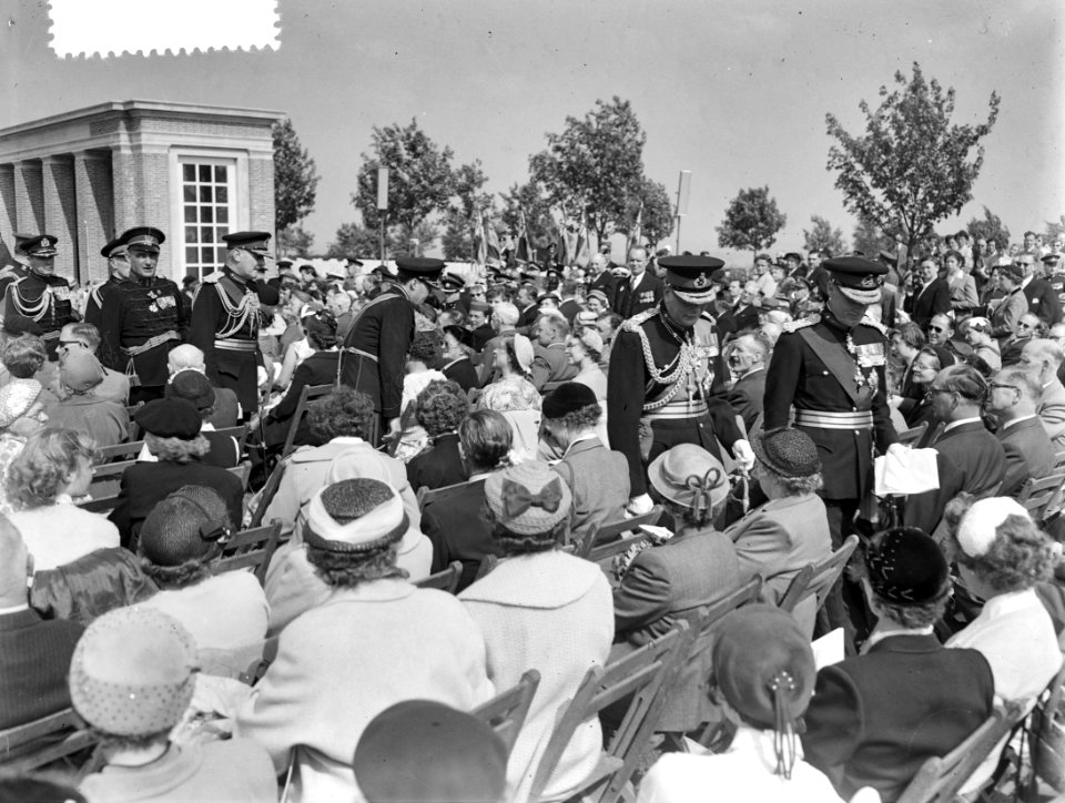 Onthulling van het oorlogsmonument te Groesbeek door de hertog van Gloucester, Bestanddeelnr 907-7938