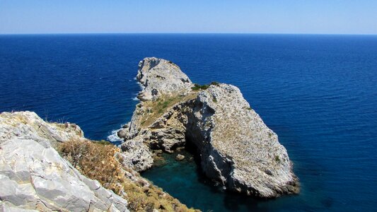 Sea horizon coast photo