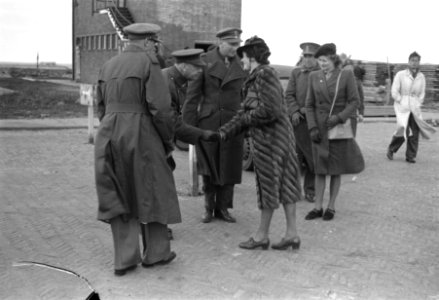 Onthulling monument Kornwerderzand, Bestanddeelnr 901-7499