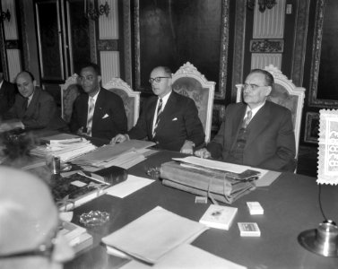 Ontvangst Antilliaanse en Surinaamse Premiers bij Dr Drees, Bestanddeelnr 908-3883