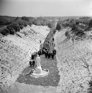 Onthulling van het oorlogsmonument bij het Concentratiekamp Amersfoort, Bestanddeelnr 934-7121