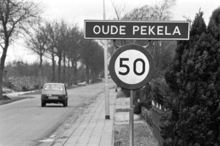 Ontuchtschandaal (sex met kinderen) in Oude Pekela bord Oude Pekela aan gemeen, Bestanddeelnr 934-1840