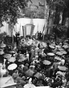 Onthulling van het monument voor de gevallenen van de Kweekschool van de Zeevaar, Bestanddeelnr 903-3767