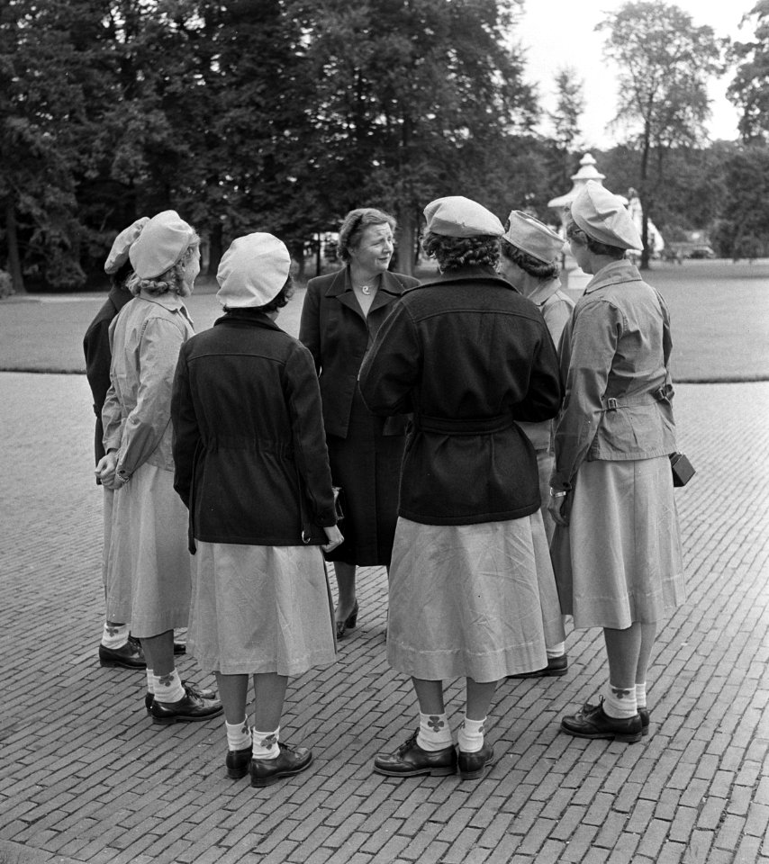 Ontvangst padvindsters Soestdijk, Bestanddeelnr 904-7727