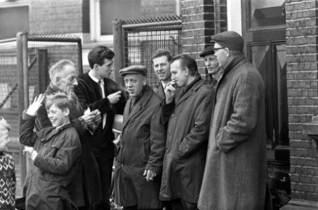 Ontslagen bij Van Heek in Enschede, Bestanddeelnr 920-2030 photo