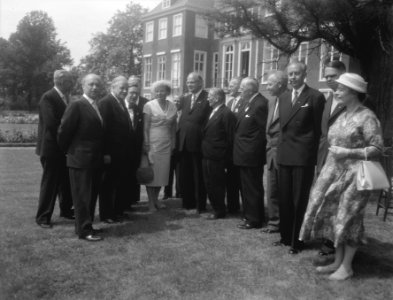 Ontvangst van deputatie van de Internationale Orde voor Goede Tempelieren door h, Bestanddeelnr 909-7140