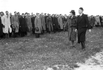 Onthulling monument Kornwerderzand, Bestanddeelnr 901-7497