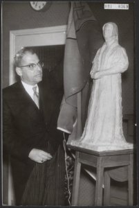 Onthulling van het standbeeld vrouwe elisabeth gravin van culemborg in het bejaa, Bestanddeelnr 091-0369